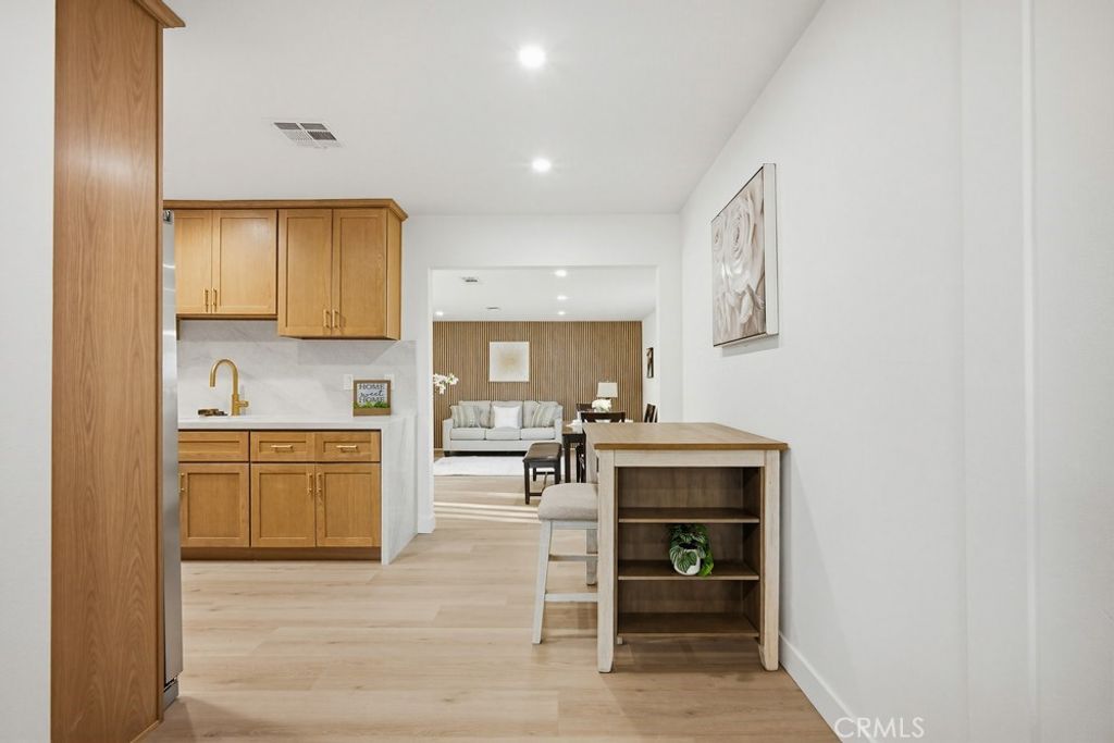 Image 12 of property listing at 8940 Comet Circle, Westminster, CA 92683