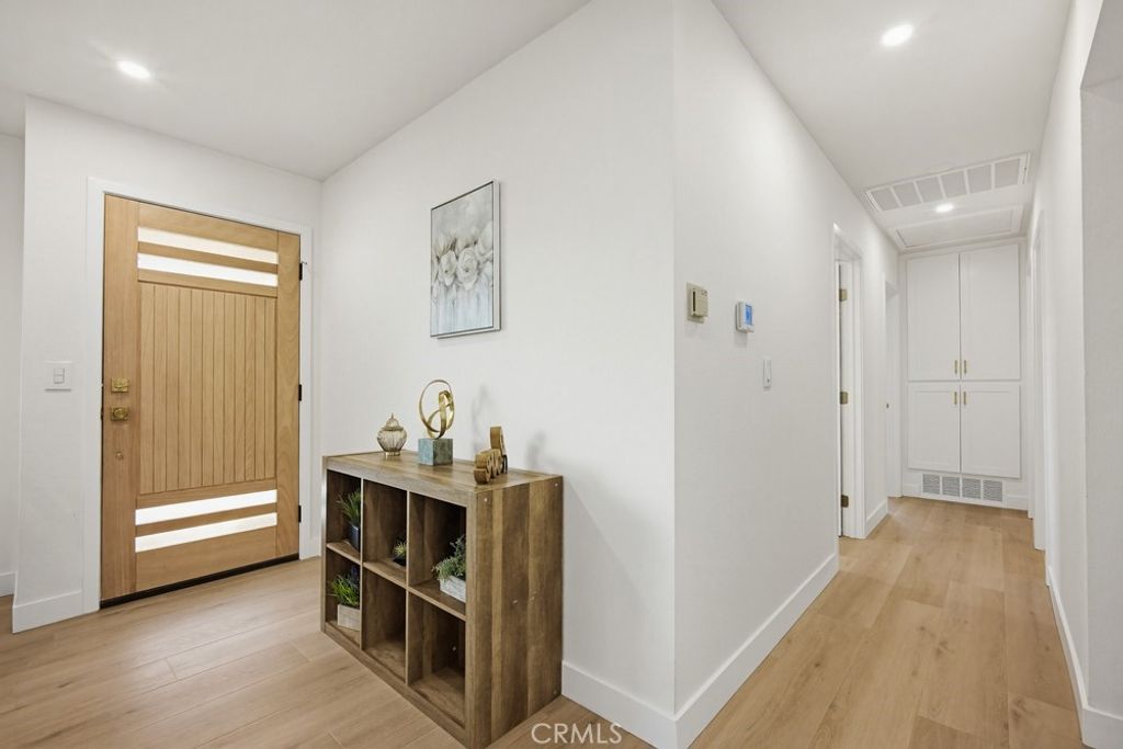 Image 22 of property listing at 8940 Comet Circle, Westminster, CA 92683