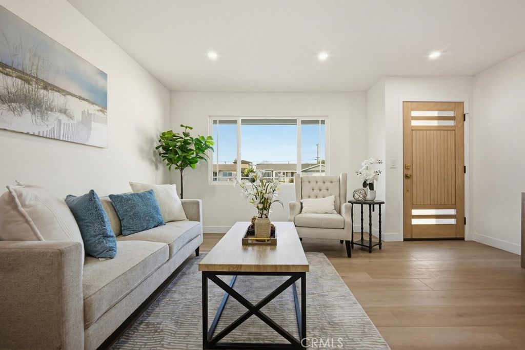 Image 6 of property listing at 8940 Comet Circle, Westminster, CA 92683