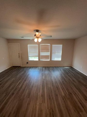 509 Hines Avenue A, Willis, TX 77378