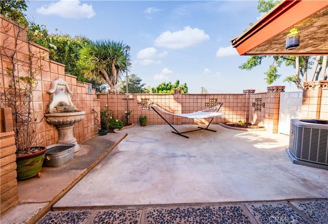 5425 Golden West, Riverside, CA 92509