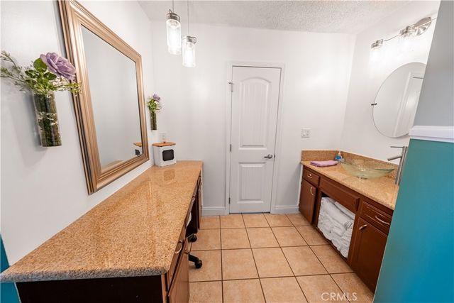 5425 Golden West, Riverside, CA 92509