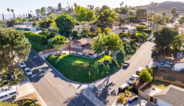 5425 Golden West, Riverside, CA 92509