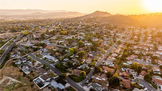5425 Golden West, Riverside, CA 92509