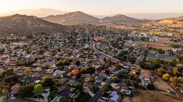 5425 Golden West, Riverside, CA 92509