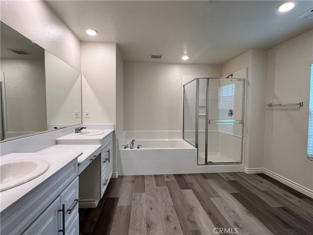 6077 Rosewood Way, Eastvale, CA 92880