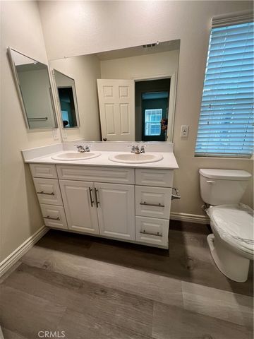 6077 Rosewood Way, Eastvale, CA 92880