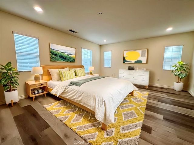6077 Rosewood Way, Eastvale, CA 92880