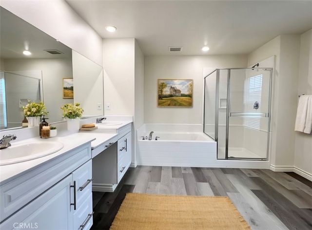 6077 Rosewood Way, Eastvale, CA 92880