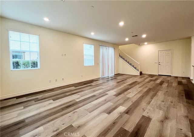 6077 Rosewood Way, Eastvale, CA 92880