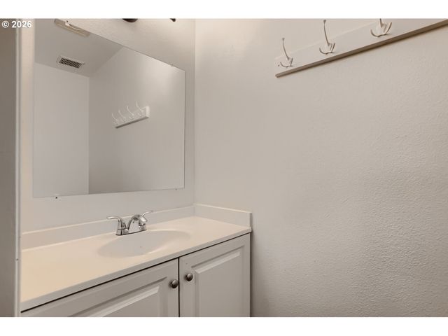 2930 Se 125TH Ave, Portland, OR 97236