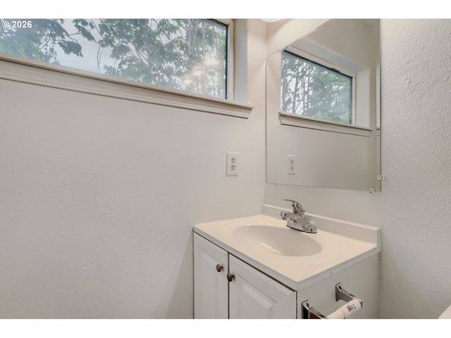 2930 Se 125TH Ave, Portland, OR 97236