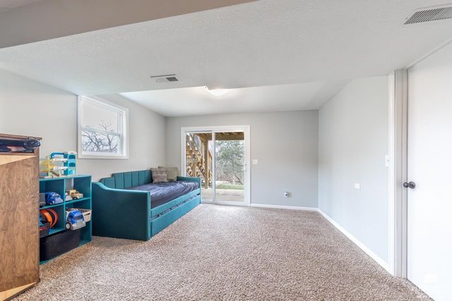 838 Dondee Drive, Manhattan, KS 66502