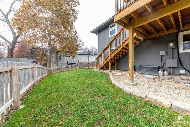 838 Dondee Drive, Manhattan, KS 66502