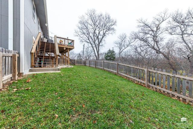 838 Dondee Drive, Manhattan, KS 66502