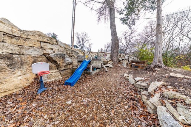 838 Dondee Drive, Manhattan, KS 66502