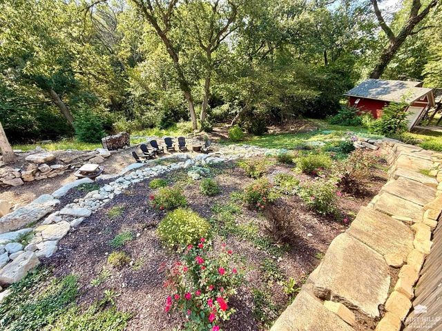 838 Dondee Drive, Manhattan, KS 66502