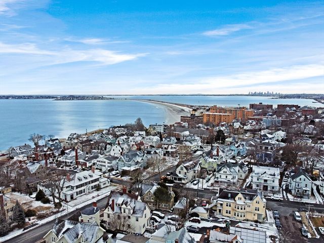 6 Nichols St, Lynn, MA 01902