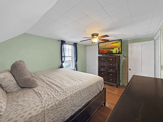 6 Nichols St, Lynn, MA 01902