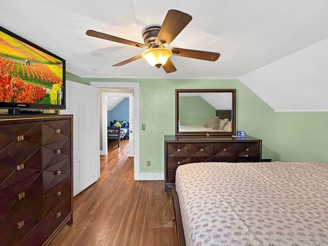 6 Nichols St, Lynn, MA 01902