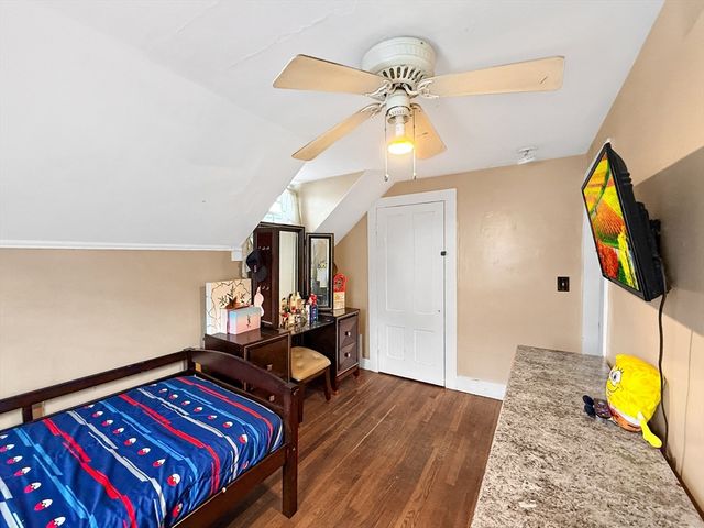 6 Nichols St, Lynn, MA 01902