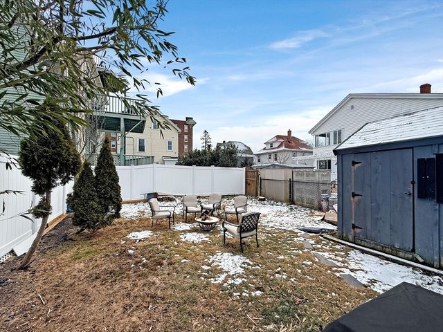 6 Nichols St, Lynn, MA 01902