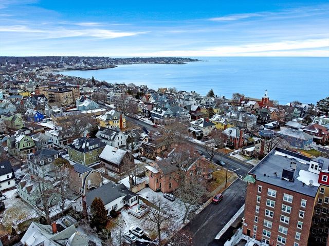 6 Nichols St, Lynn, MA 01902