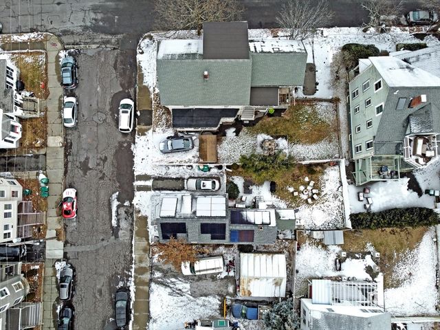 6 Nichols St, Lynn, MA 01902