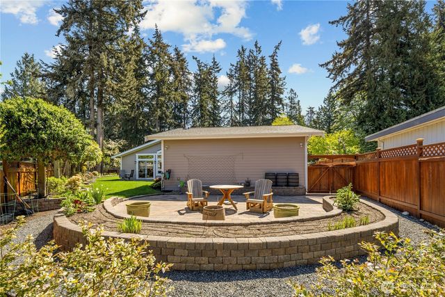 643 Edmonds Way, Edmonds, WA 98020