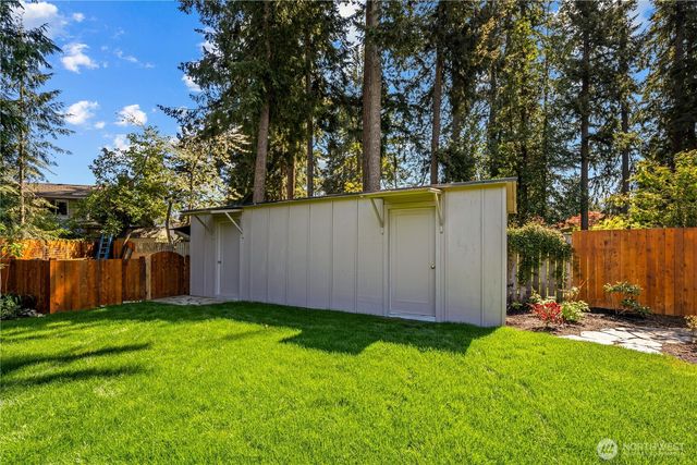 643 Edmonds Way, Edmonds, WA 98020
