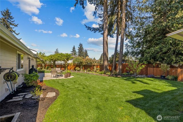 643 Edmonds Way, Edmonds, WA 98020