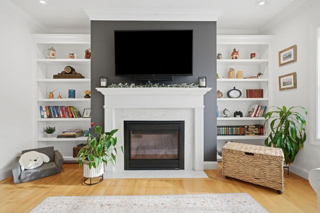 191 Brookview Drive, Hooksett, NH 03106