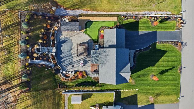 191 Brookview Drive, Hooksett, NH 03106