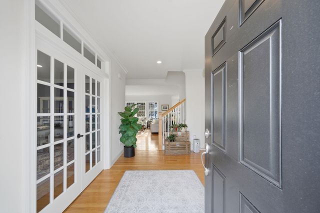 191 Brookview Drive, Hooksett, NH 03106