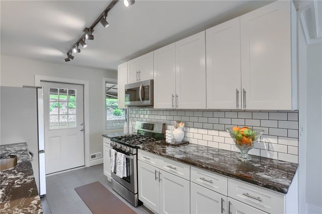5216 Verona, Penn Hills, PA 15147