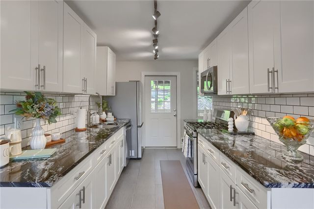 5216 Verona, Penn Hills, PA 15147
