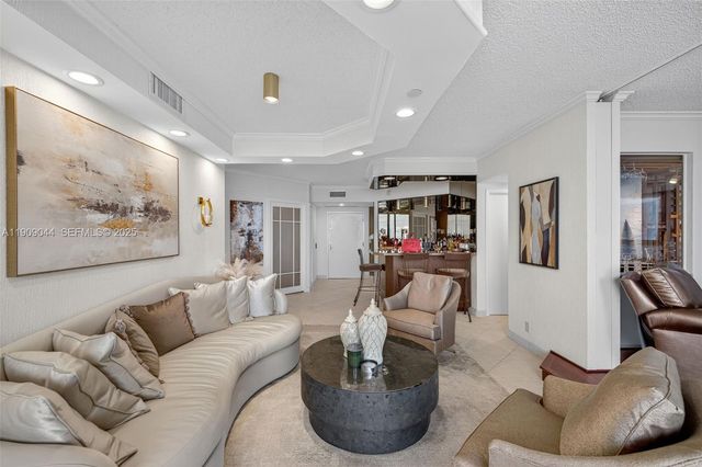 3000 Island Boulevard 1904, Aventura, FL 33160