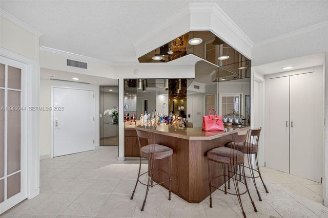 3000 Island Boulevard 1904, Aventura, FL 33160