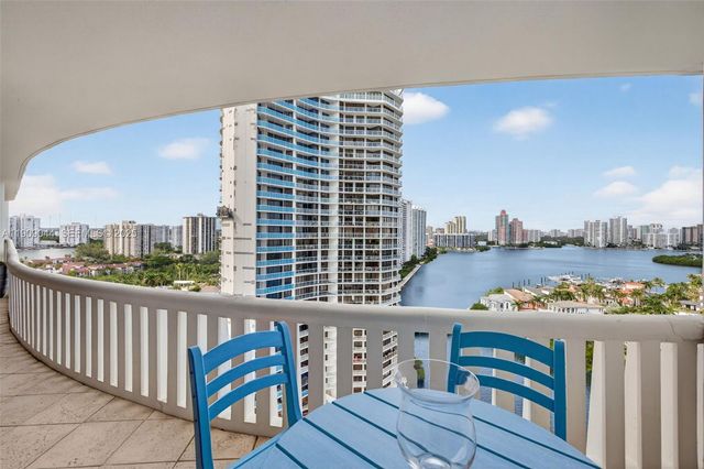 3000 Island Boulevard 1904, Aventura, FL 33160