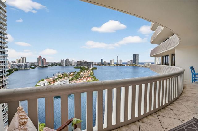 3000 Island Boulevard 1904, Aventura, FL 33160