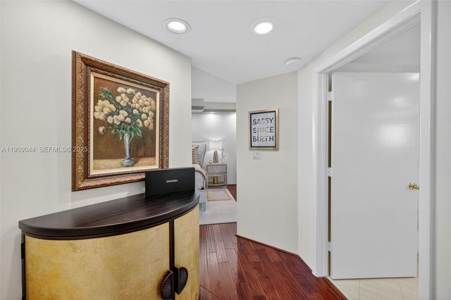 3000 Island Boulevard 1904, Aventura, FL 33160
