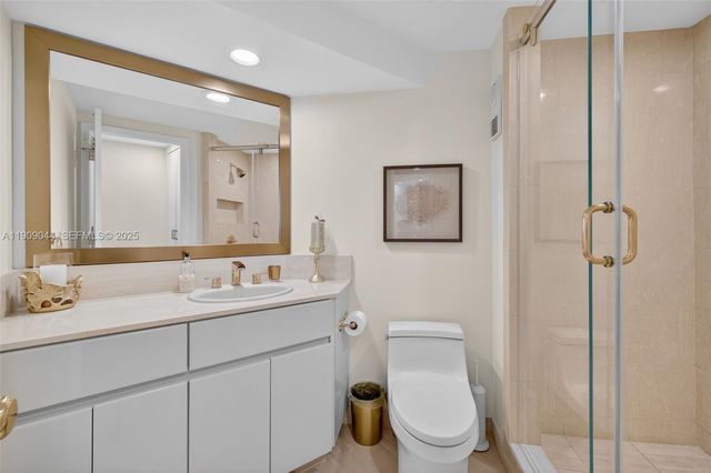 3000 Island Boulevard 1904, Aventura, FL 33160