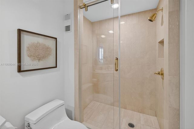 3000 Island Boulevard 1904, Aventura, FL 33160
