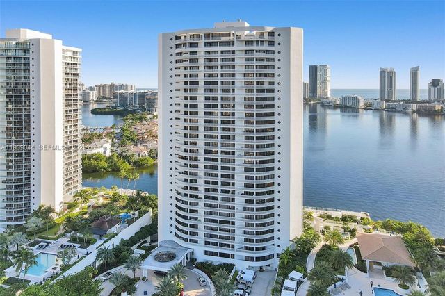 3000 Island Boulevard 1904, Aventura, FL 33160