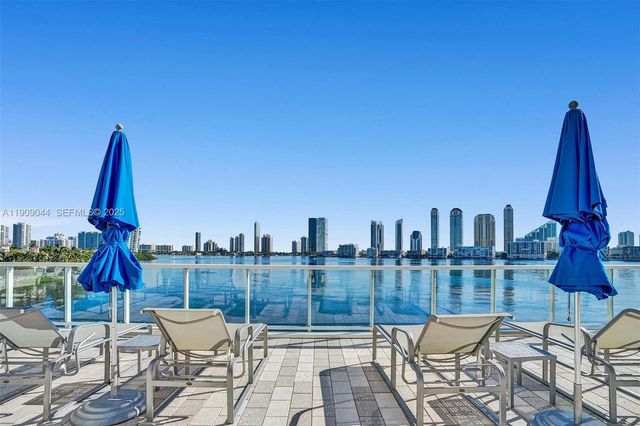 3000 Island Boulevard 1904, Aventura, FL 33160