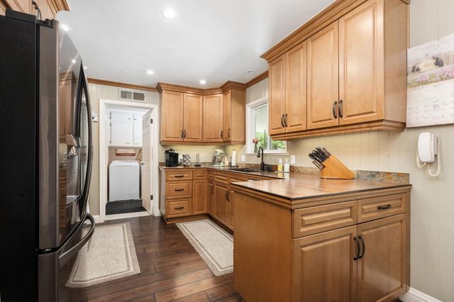 7361 N 3rd Street, Fresno, CA 93720