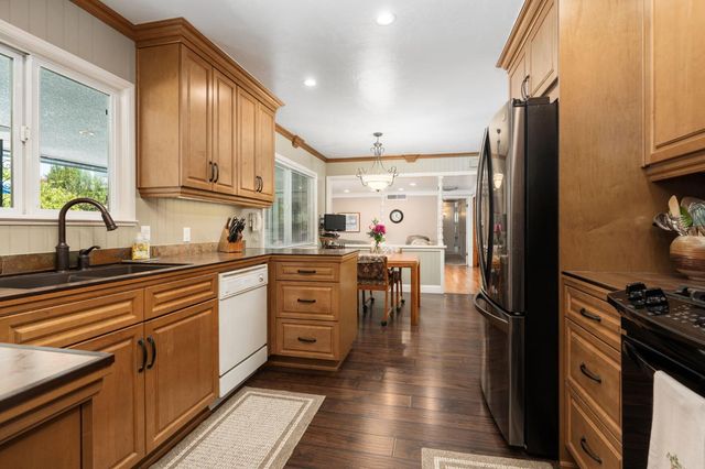 7361 N 3rd Street, Fresno, CA 93720
