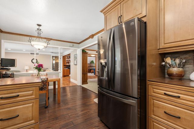 7361 N 3rd Street, Fresno, CA 93720