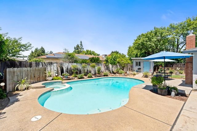 7361 N 3rd Street, Fresno, CA 93720