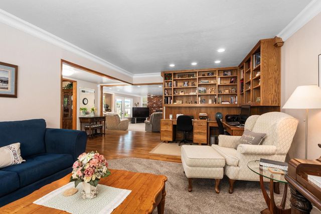 7361 N 3rd Street, Fresno, CA 93720